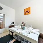 Apartmán R Und S Stylische I Kueche I Parkplatz I Smart Tv *