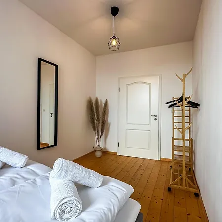Apartmán R Und S Stylische I Kueche I Parkplatz I Smart Tv *