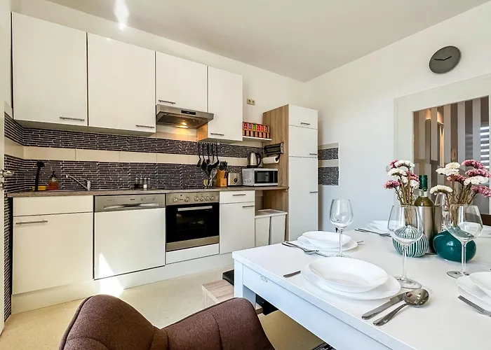 R Und S Stylische I Kueche I Parkplatz I Smart Tv Lejlighed *