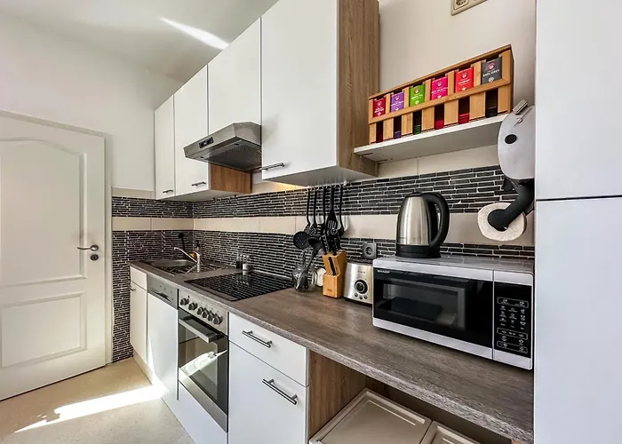 R Und S Stylische I Kueche I Parkplatz I Smart Tv *